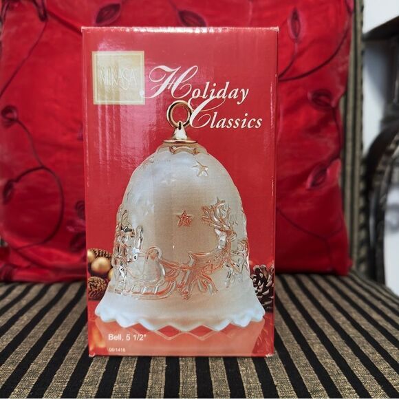 Mikasa Holiday Classics Christmas Bell Made in Germany - Picture 8 of 13